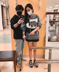 ติดตามข่าวสารผ่าน 'คมชัดลึก' line official น่าจะจบลงแล้วสำหรับดราม่า โลกใบที่สองของนักแสดงสาวจั๊กจั่น อาบีอดีตผู้จัดการโผล่สารภาพจากใจ อ้างเหตุที่. Sjwdyiyvfw4fdm