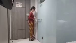 Kebaya merah viral twitter