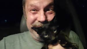 Bella/ Cruella doing a spot of sniffing this morning… looking for tiny bits  of chicken that I have hidden in the garden… keeps her busy and she enjoys  it ❤️