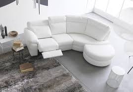 Divano piccolo moderno / un bellissimo divano semplice e lineare. Idee Salvaspazio Divano Angolare Per Piccoli Spazi