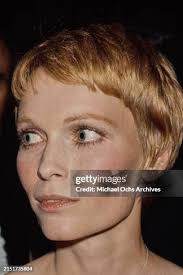 135 Mia Hang Stock Photos, High-Res Pictures, and Images