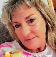 Teri Willis's Instagram, Twitter & Facebook