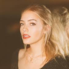 Artistas similares Kaitie Forbes — Festivaly.eu