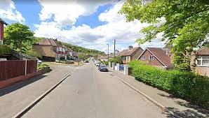 Mon 27 jan 2020 17.30 est. Police Launch Murder Probe After Man 45 Stabbed To Death In Croydon As Suspect 34 Arrested Internewscast