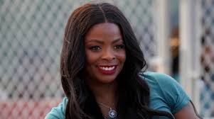 'Abbott Elementary': Principal Ava Runs NFL Philadelphia Eagles Side Hustle  In Parking Lot