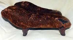 If you're a regular reader here, you know i've had sofas on my mind lately. Repulsive Old Doll S Chaise Lounge How Old And Can I Throw It Out Antiques Board