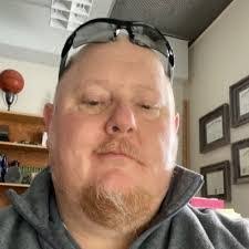 Kevin Shadden's Instagram, Twitter & Facebook