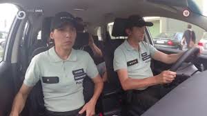 Seriál patnáctiletou dívku měli zavřenou v kufru auta, přivázali ji v garáži a nepustili ani poté, co. Policajti V Akcii 16 4 2018 O 14 55 Na Jojke Youtube