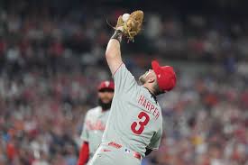 Phillies To Move Bryce Harper To Outfield