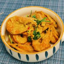 May 08, 2020 · 「椒麻雞」是吃泰國菜必點的菜色之一，許多人誤以為它是泰國料理，其實它是從雲南流傳開來，因為雲南與緬甸、泰國、印度等地位置相距不遠，料理也都屬於酸辣口味，因此「椒麻雞」就成了滇緬泰邊境常見的美食。 V9bu01z63etamm