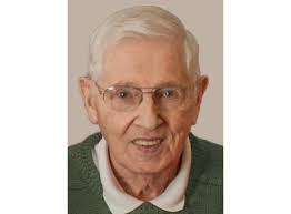 Carter Burdick's Instagram, Twitter & Facebook