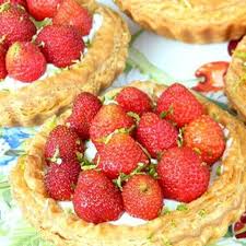 Tartelettes Aux Fraises Et Mascarpone Au Citron Vert Recette De Tartelette Recette Avec Des Fraises Mini Tarte