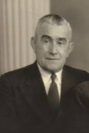 Alfred Knott's Instagram, Twitter & Facebook