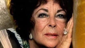 Cleo Buckley's Instagram, Twitter & Facebook