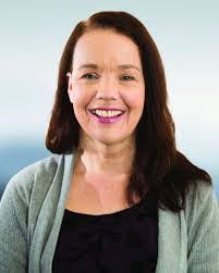 Tracy Berge's Instagram, Twitter & Facebook