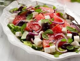 Uno tra i piatti freddi estivi per eccellenza è proprio l'insalata caprese con mozzarella e pomodori. 60 Ricette Estive Di Piatti Veloci Mamma Felice