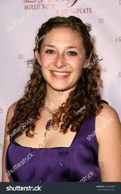 Taryn Wolfe's Instagram, Twitter & Facebook