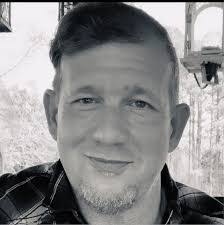 Mike Whitty's Instagram, Twitter & Facebook