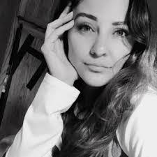 Andrea Delph's Instagram, Twitter & Facebook