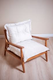 A Poltrona Zurick em Madeira Maciça C/Almofadas Soltas é mais um ...