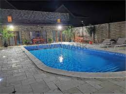 Oferta completa de proprietati case si vile din timisoara, dumbravita, mosnita, giroc, ghiroda! Inchiriez Vila Cu Piscina In Dumbravita Langa Padure Lac Landmark Imobiliare 206296