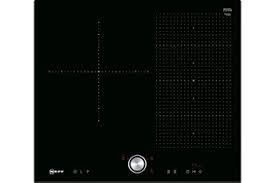 Ce four multifonction neff b57cr25no, élégant et performant à la fois, avec sa porte escamotable slide&hide qui coulisse sous le four et disparaît complètement en douceur. Gros Electromenager Encastrable Neff