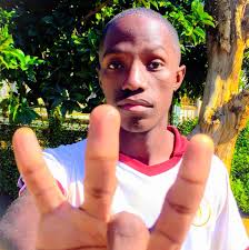 What makes a woman push a man to marry her quickly?