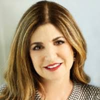 Lori Holsinger's Instagram, Twitter & Facebook