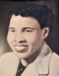 Elnora Davis's Instagram, Twitter & Facebook