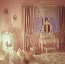 So take a look at the list below and rethink pink! Glamour Queen Room Ideas Bedroom Aesthetic Bedroom Pink Room