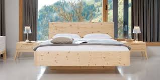 Bett 200x200 komforthöhe mit bettkasten; Zirbenholzbett Alpenland 200x200 Cm Schwebende Bettschonheit In Zirbe Oder Eiche Schlaffreude Com