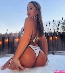 Emma Borin Nude Leaks Photos Fapellosexiezpix Web Porn