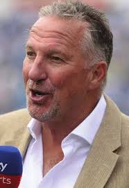 AUSTRALIA DAY AWARDS