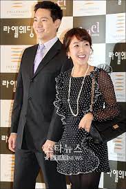 옥이와 결혼하지만 건강이 나빠져 간경화로 사망한다. ì´ìˆ˜ì˜ ì ˆì¹œ ì„œë¯¼ì • ç¾Žì„œ ë‚¨íŽ¸ê³¼ ê¸‰ê·€êµ­ Mt Star