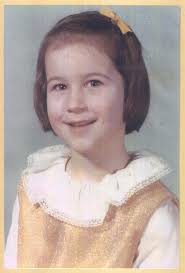 Little Budding Artist: About Ruth Post