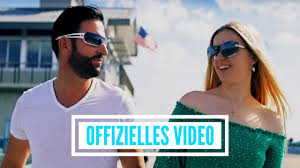 Adeline norberg hat mit lobenden worten ausgedrückt, dass ihr michael wendler kein besserer papa sein könnte. Michael Wendler Feat Adeline Wir Mal N Die Welt An Offizielles Video Album Next Level Youtube