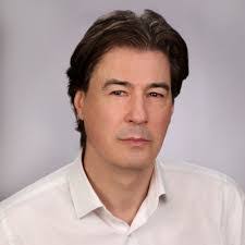 Roger Strack's Instagram, Twitter & Facebook