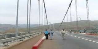 Un pont pour les voitures et les trains devrait relier kinshasa et brazzaville, les deux capitales les né il y a 8 ans, le projet de construction d'un pont entre kinshasa et brazzaville prend de plus en. Pont Brazzaville Kinshasa Les Deux Congo S Accordent Ce Jeudi