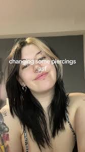 Kassie Bell's Instagram, Twitter & Facebook