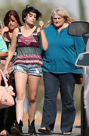 Debbie Rowe On Paris Jackson She Is Strong Like Her Father In 2020 Paris Jackson Michael Jackson Michael Jackson Scream