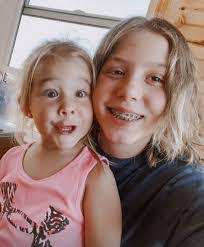 Tabitha Lind's Instagram, Twitter & Facebook