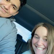 Elizabeth Haugh's Instagram, Twitter & Facebook