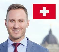 Matt Erhard's Instagram, Twitter & Facebook