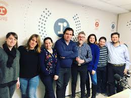 Todo lo que pasa en la televisión, el teatro, la música y el entretenimiento. Radio La Red Am 910 ×'×˜×•×•×™×˜×¨ Estamos Con Vos En Novaresio910 Con Luisnovaresio Y Todo El Equipo Mceciliabazan Delasotacande Gustcarabajal Elcocoramon Martinellijp Marianacontar Https T Co Rtisrqeeue