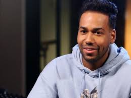 Santos briga na parte de cima da competição nacional. Bachata Star Romeo Santos On Redefining The Genre Singing In Spanish At A Time When It Wasn T Embraced By The Mainstream That S Not The Case Now Abc News