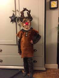 With over 300 ornament crafts to choose from, you're sure to find the perfect craft kit for your kids to create and give handmade christmas gifts this holiday season. Diy Reindeer Costume Novocom Top