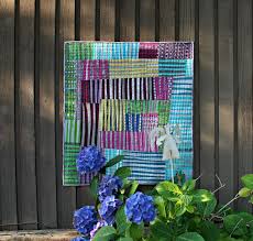 Well The Last Two Weeks Have Reminded Me Just How Fun A Quilt Along Can Be The Improv Stripes Qal Over 90 Pa Miniature Quilts Geometric Quilt Abstract Quilt