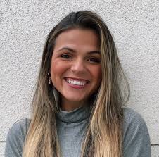 Leslie Malave's Instagram, Twitter & Facebook