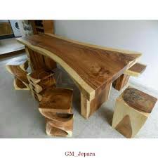 Kursi dan meja dari kayu palet buatanmu bisa kamu cat sesuai dengan warna favorit anak sehingga mereka lebih rajin belajarnya. Meja Makan Kayu Trembesi Kotak Meja Makan Kaca Meja Makan Minimalis 4 Kursi Meja Makan Murah Set Kursi Dan Meja Makan Model Me Kursi Makan Meja Makan Kayu