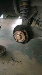 Setiap sebulan sekali, periksa paras minyak brek kereta anda (botol minyak depan vacum pam). Blog Anak Zaman Tukar Bearing Dan Pam Brek Brake Pump Tayar